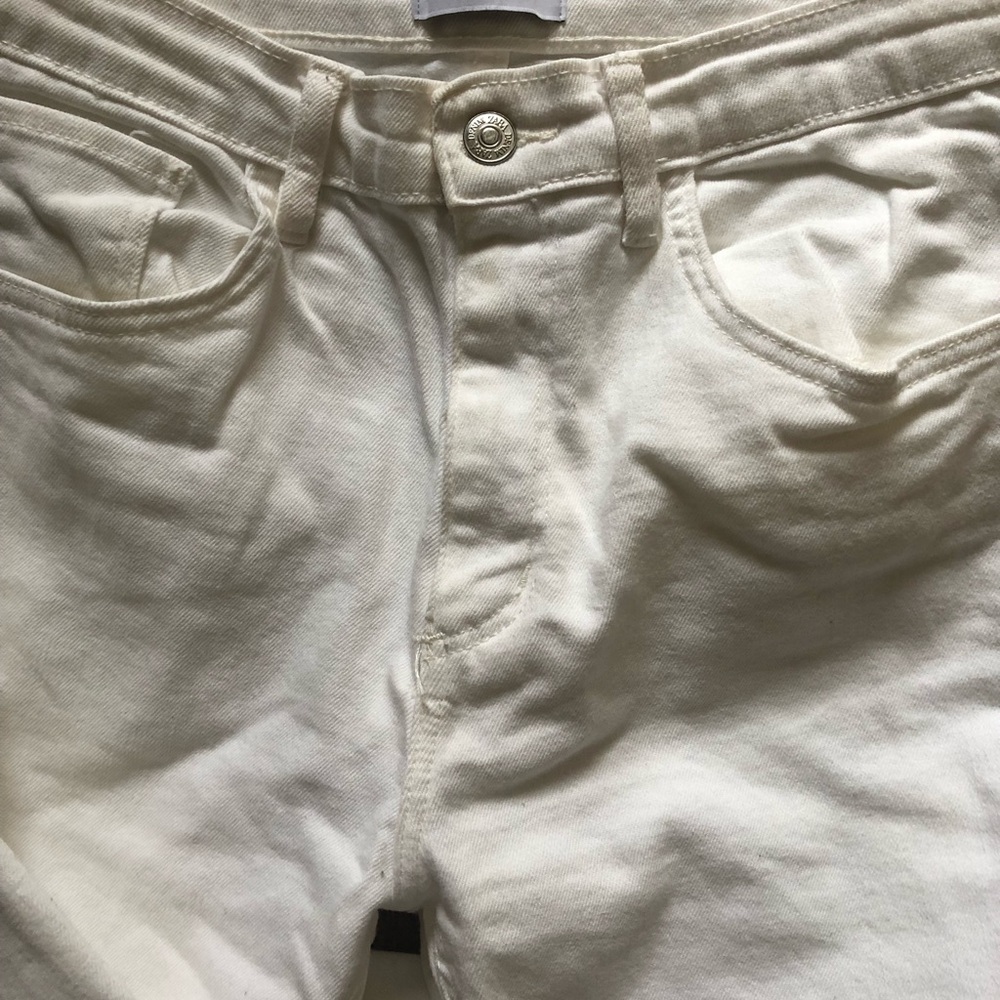 Zara women’s White Straight Jeans